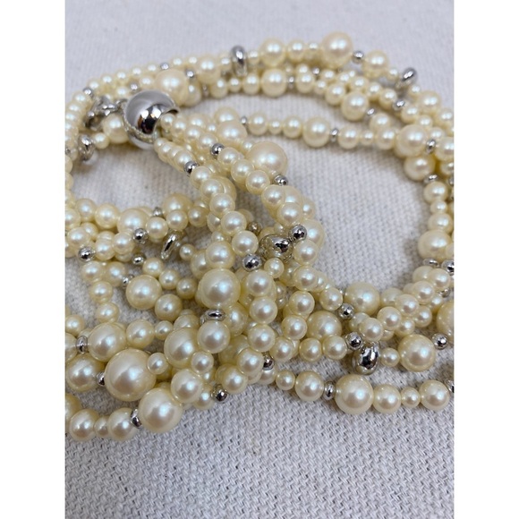 Monet 5 strand Faux Pearl Necklace silver tone hardware - Picture 4 of 6